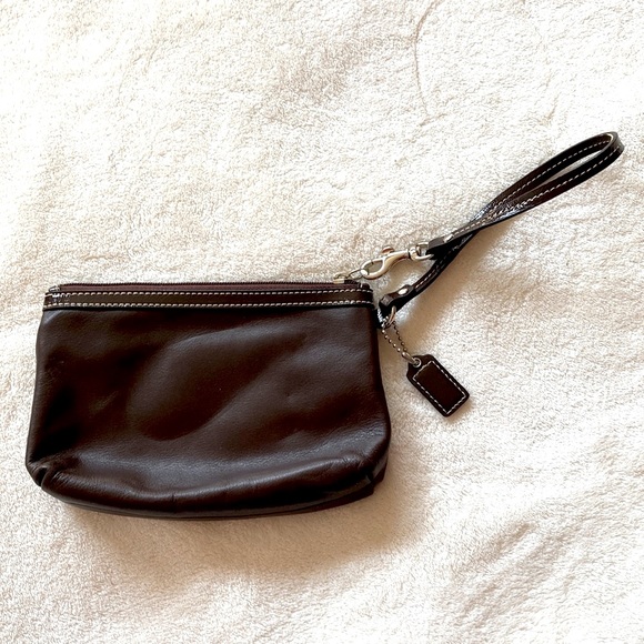 Coach wristlet - Picture 2 of 3